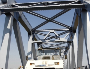 成套筑路机械在青海施工